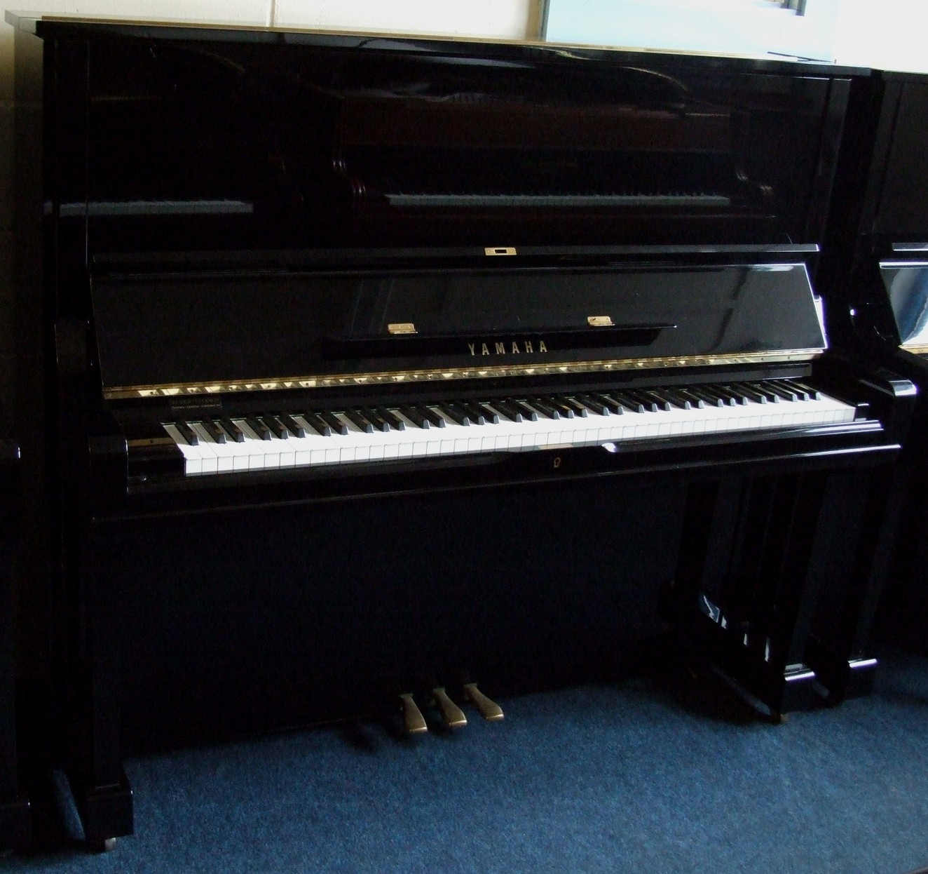 Yamaha_upright_pianos-Steinway_pianos_for_sale-Yamaha_pianos_for_sale-Image00004