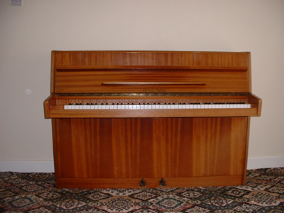 fuchs and mohr piano, steinway grand and upright pianos dealers, yamaha upright and grand pianos dealers