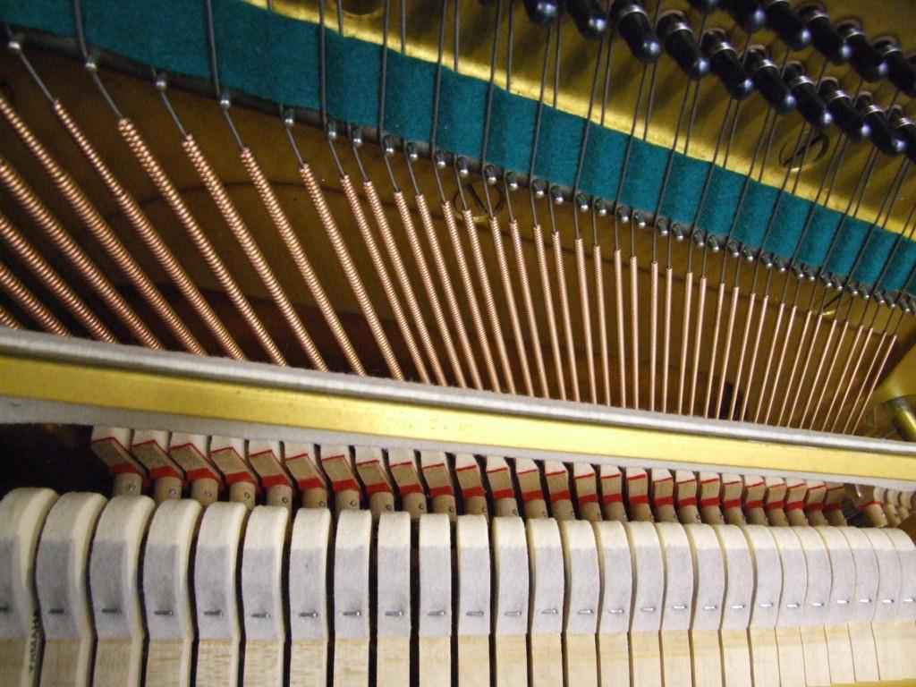 Yamaha U3G - dealers in Steinway grand pianos baby grand pianos, Fazioli, Bosendorfer, Bechstein, Bluthner, Yamaha