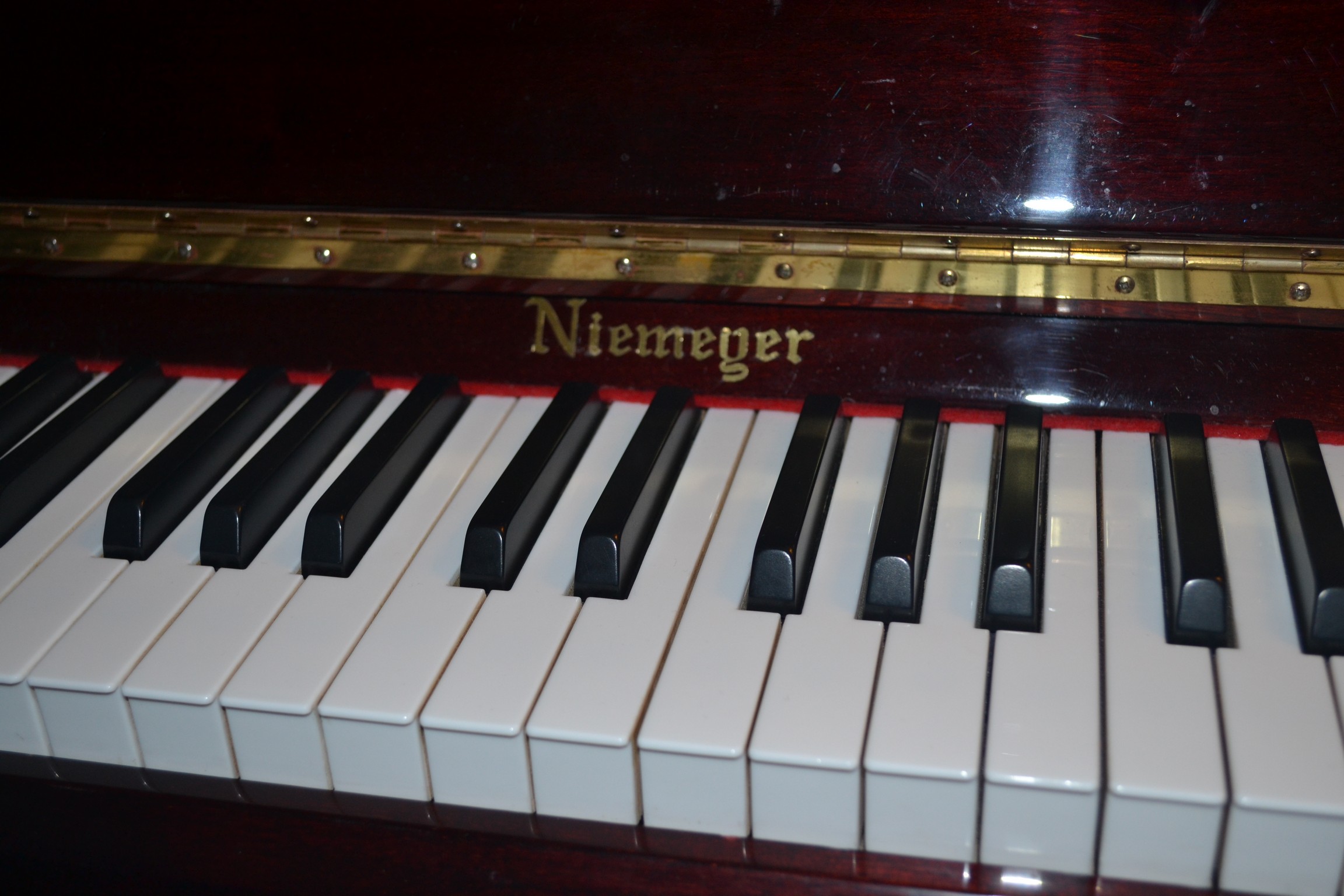 Niemeyer  Pianos-Pianos for Sale