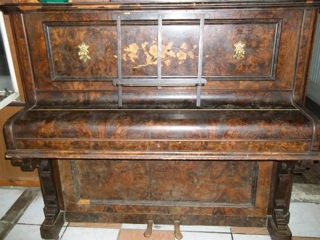 Sames Pianos-Pianos for Sale